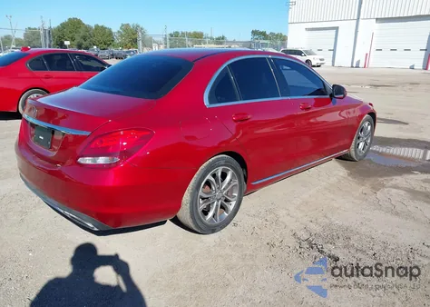 2016 Mercedes-Benz C 300 из США, поврежденный, VIN 55SWF4JB5GU150325